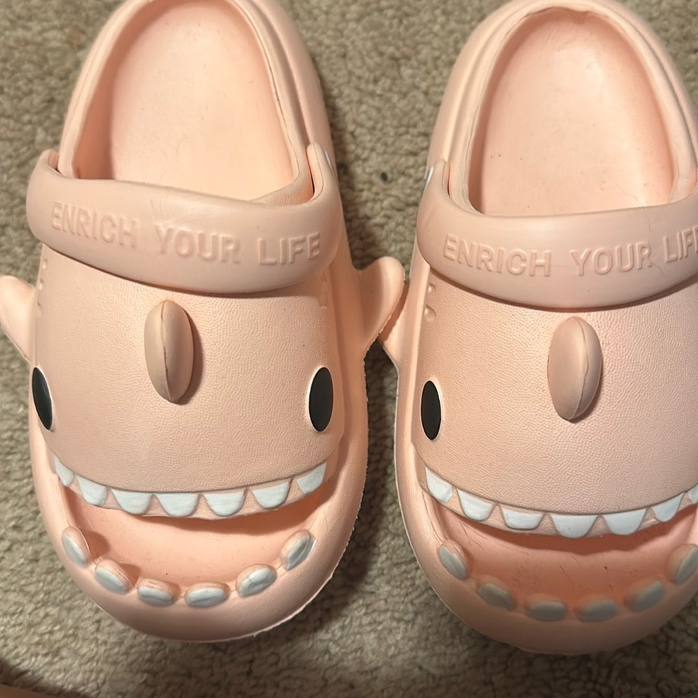 Shark croc